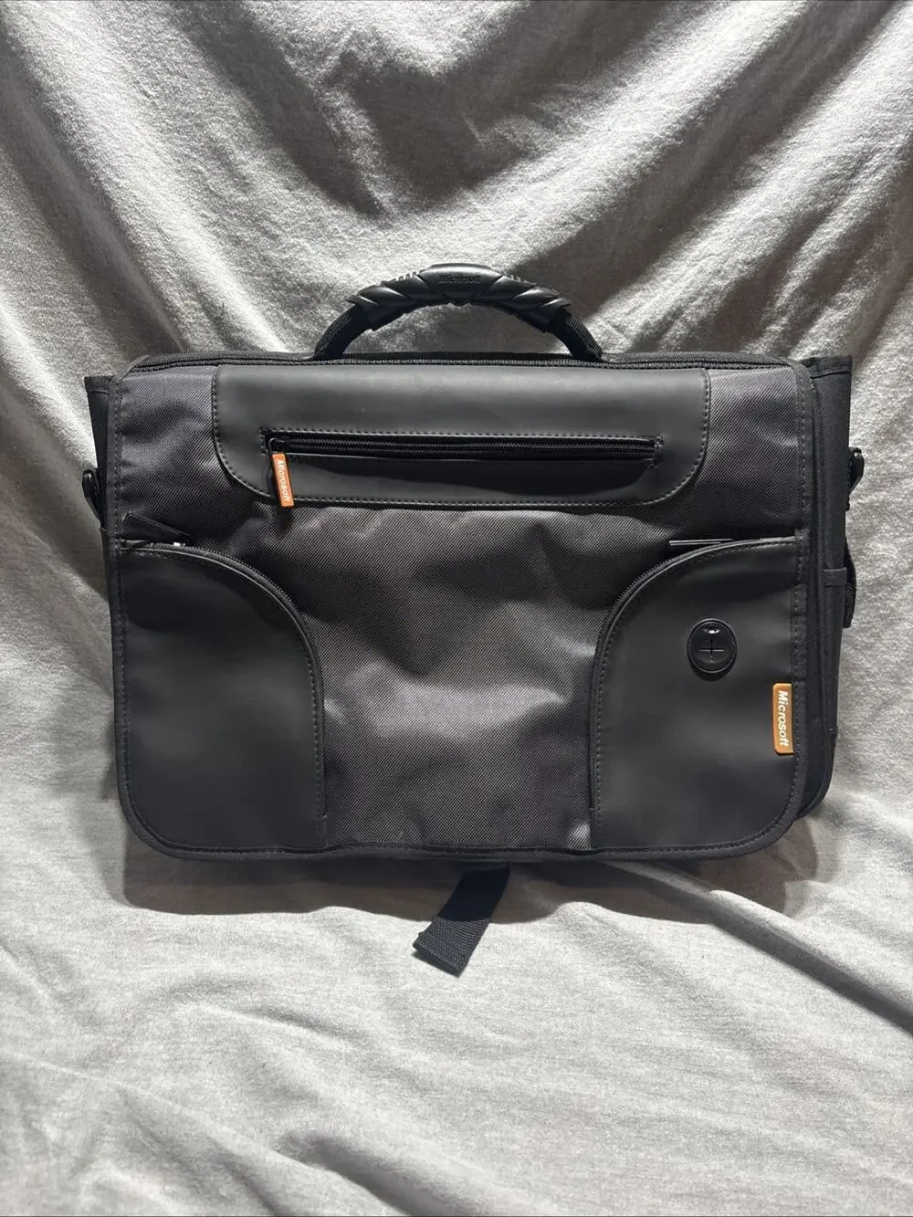 Microsoft Edge Messenger Bag for 17.3